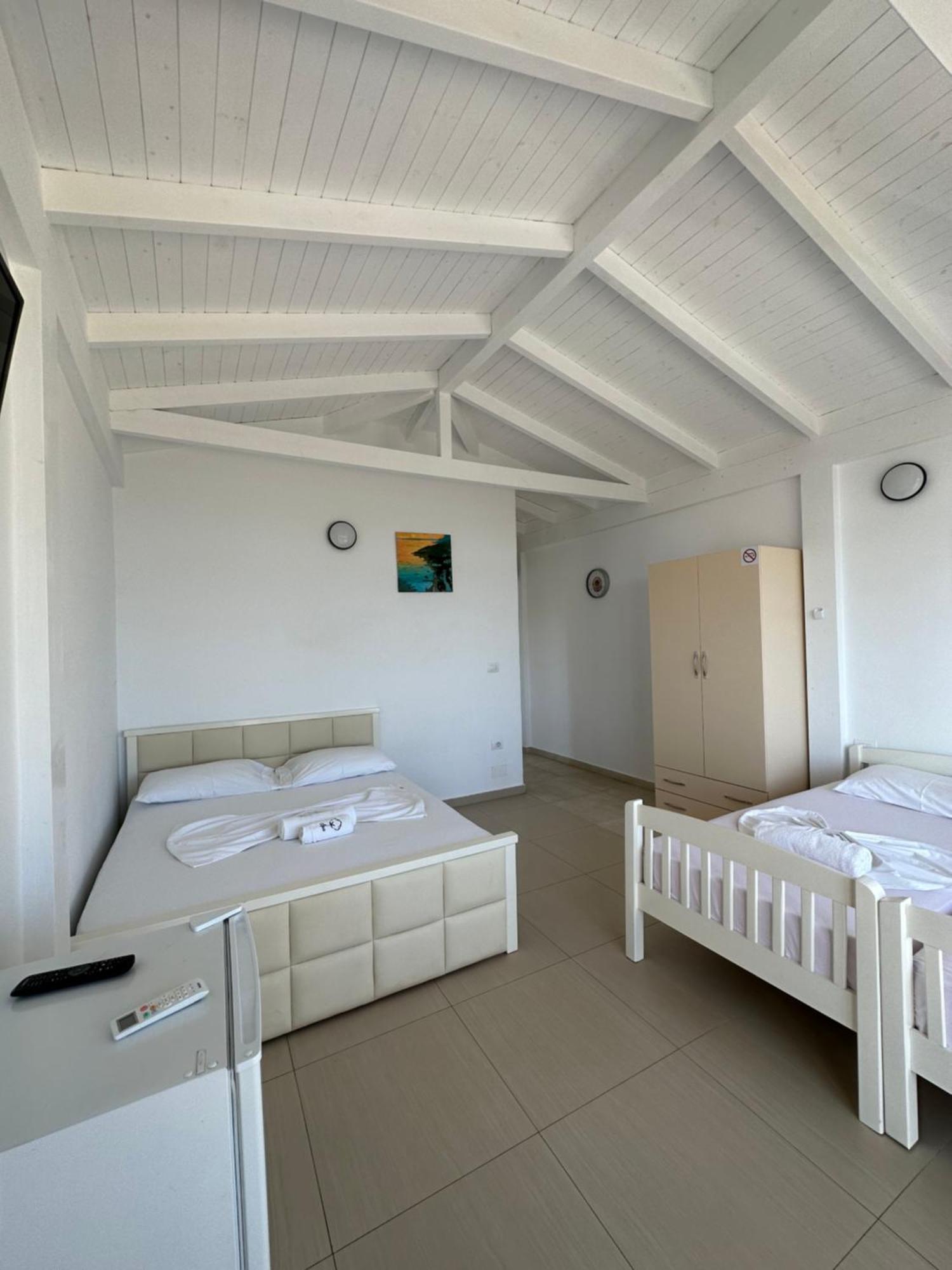 Essos Villas Dhërmi 외부 사진