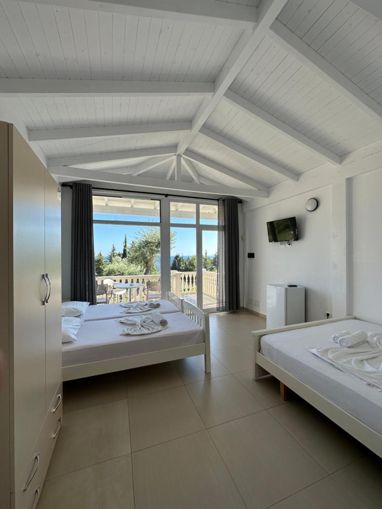 Essos Villas Dhërmi 외부 사진
