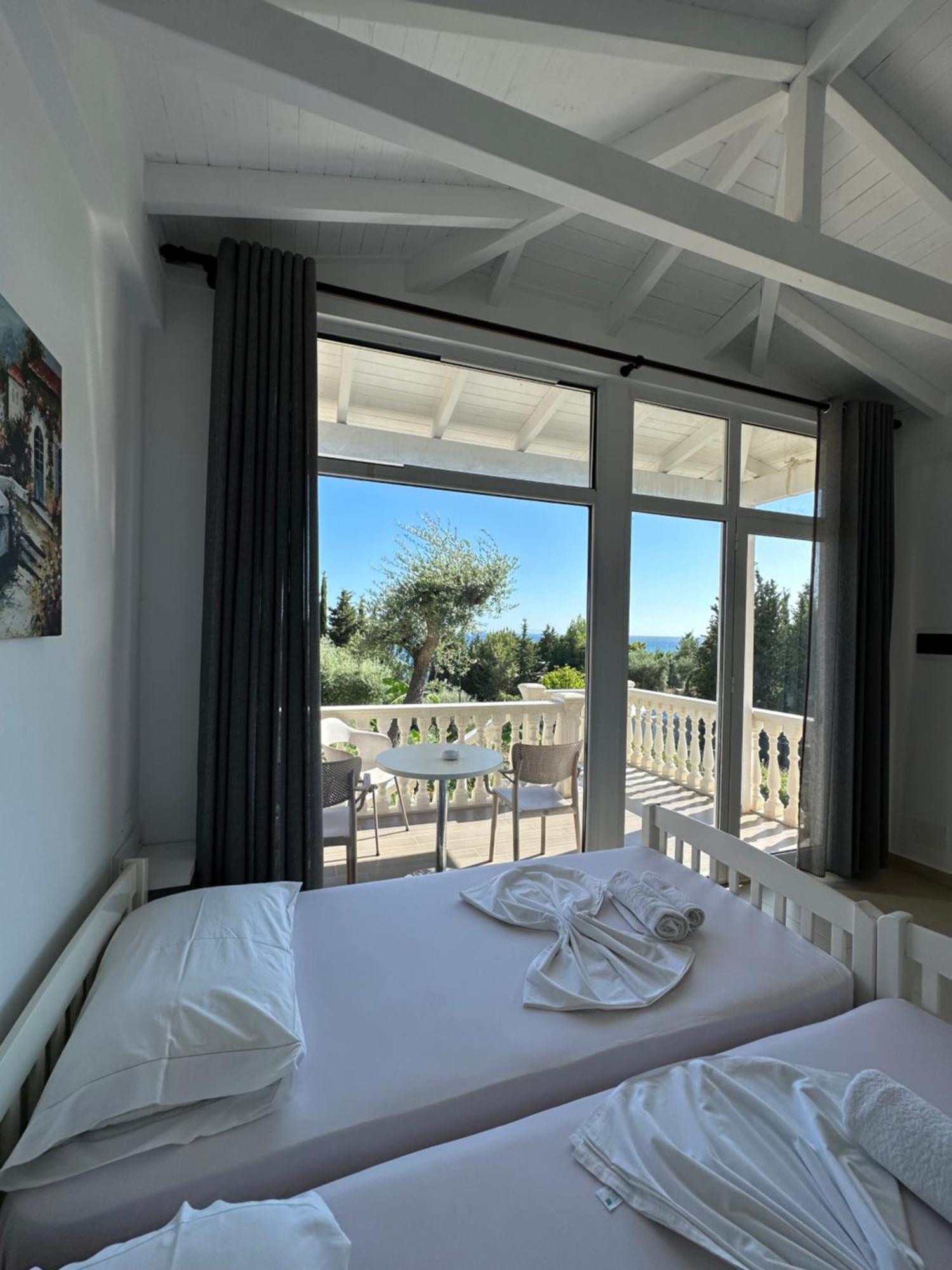 Essos Villas Dhërmi 외부 사진