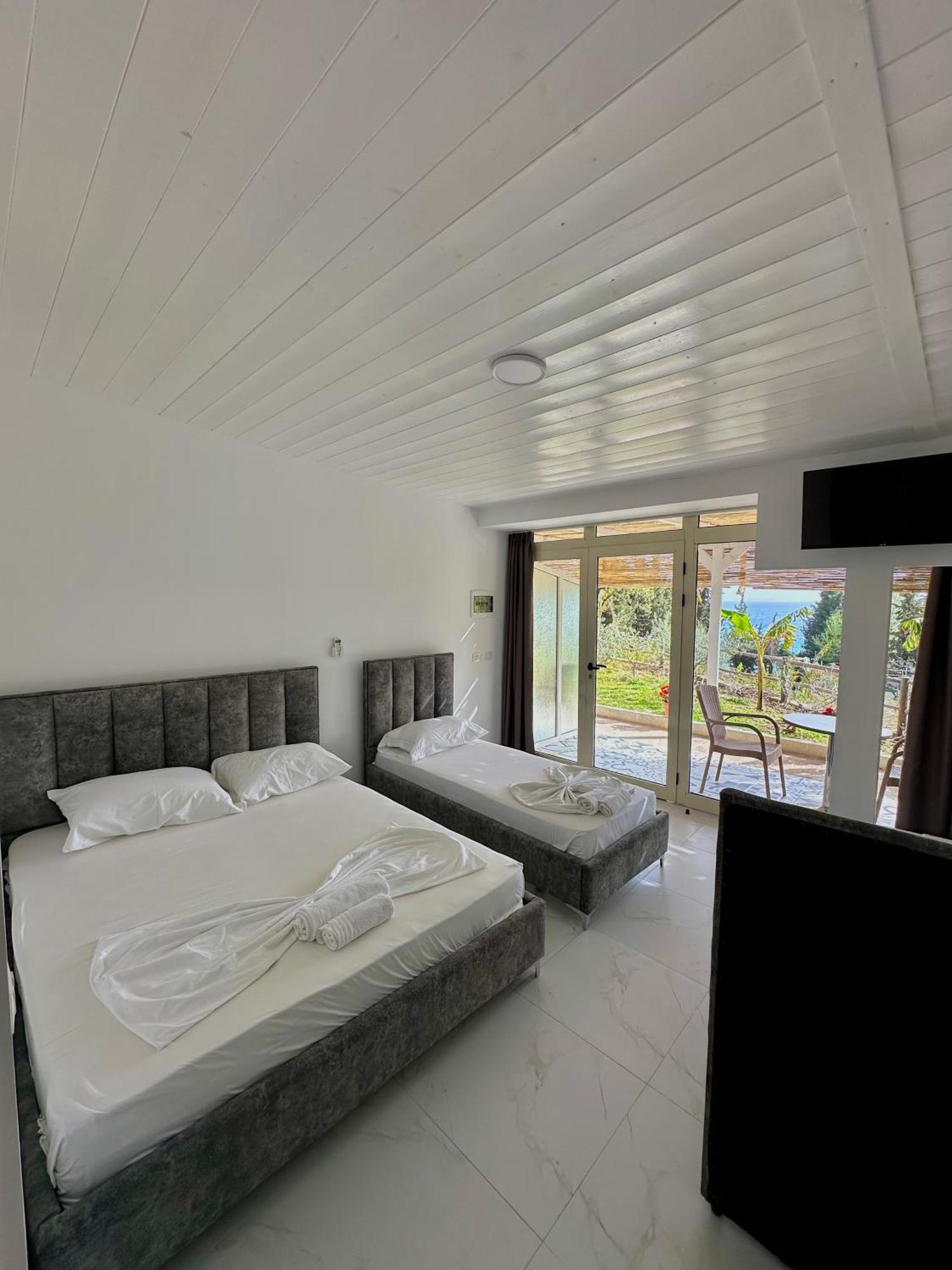 Essos Villas Dhërmi 외부 사진